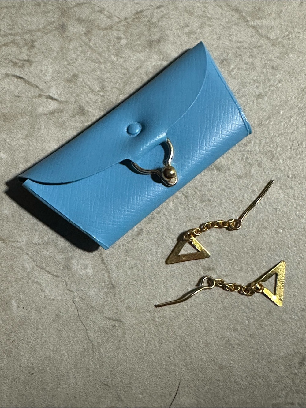 1965 Barbie #3406 gold triangle earrings 1960’s blue vinyl clutch purse vintage